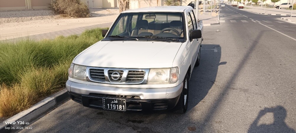 nissan pickup 2005 - 8