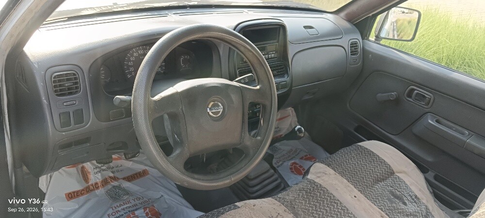 nissan pickup 2005 - 7