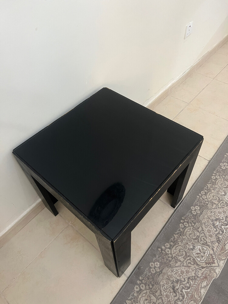 طاولات للبيع بحاله ممتازه - 2
