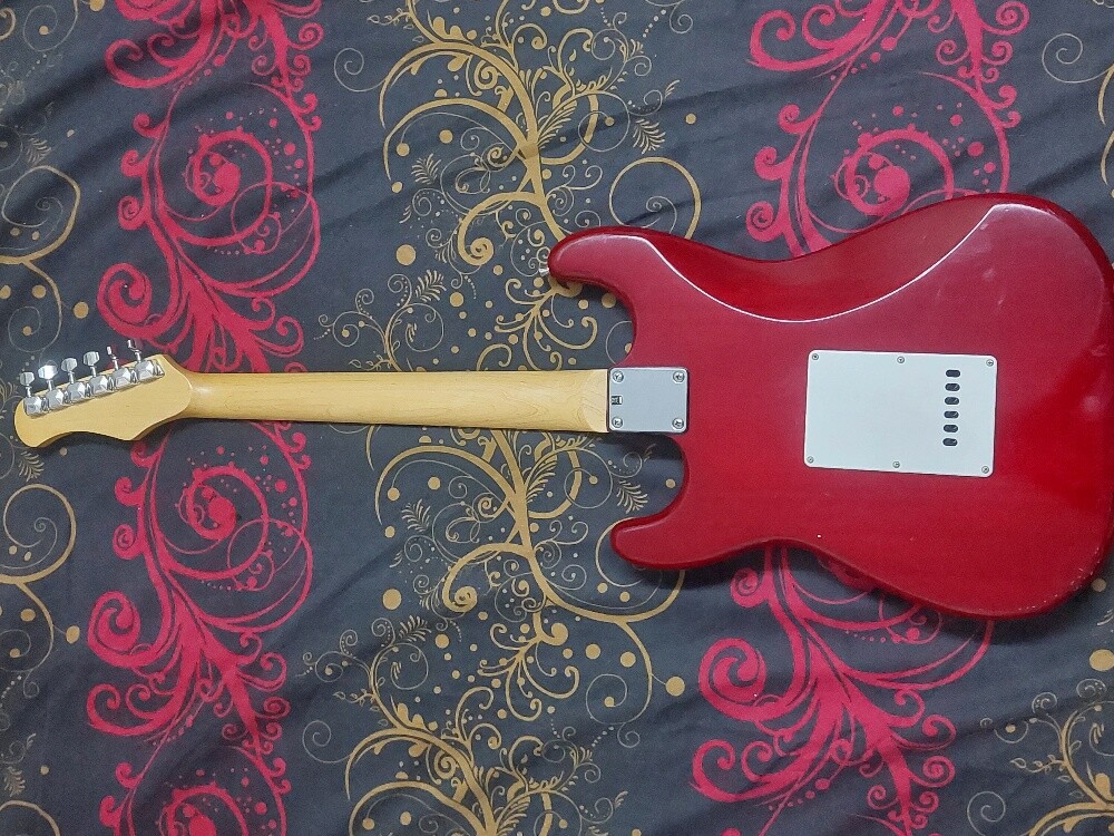 Stagg Stratocaster Guitar - Red - 2