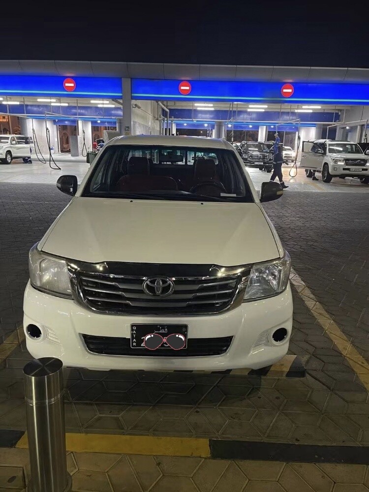 Hilux 2012 . Call 31264300 - 1