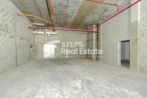 Shop for rent in Lusail Marina - 5