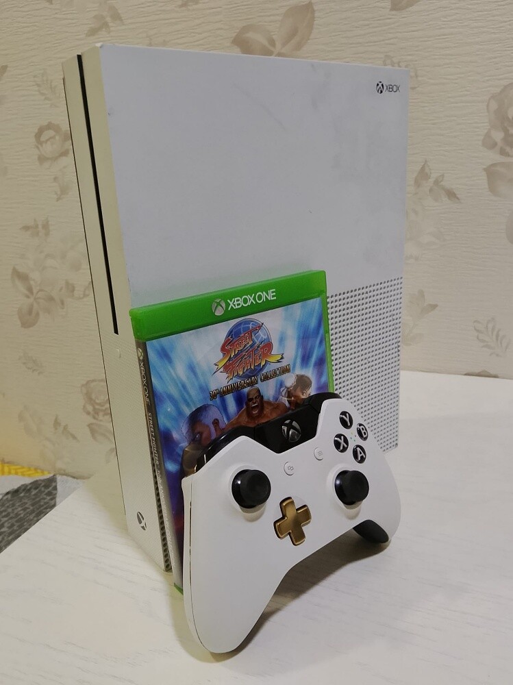 Xbox one s 1TB - 2