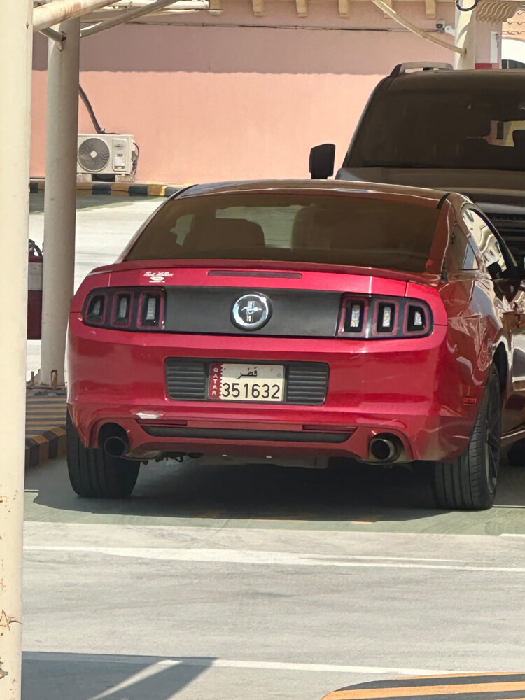 2013 Ford Mustang V6 Premium – 3.7L - 3