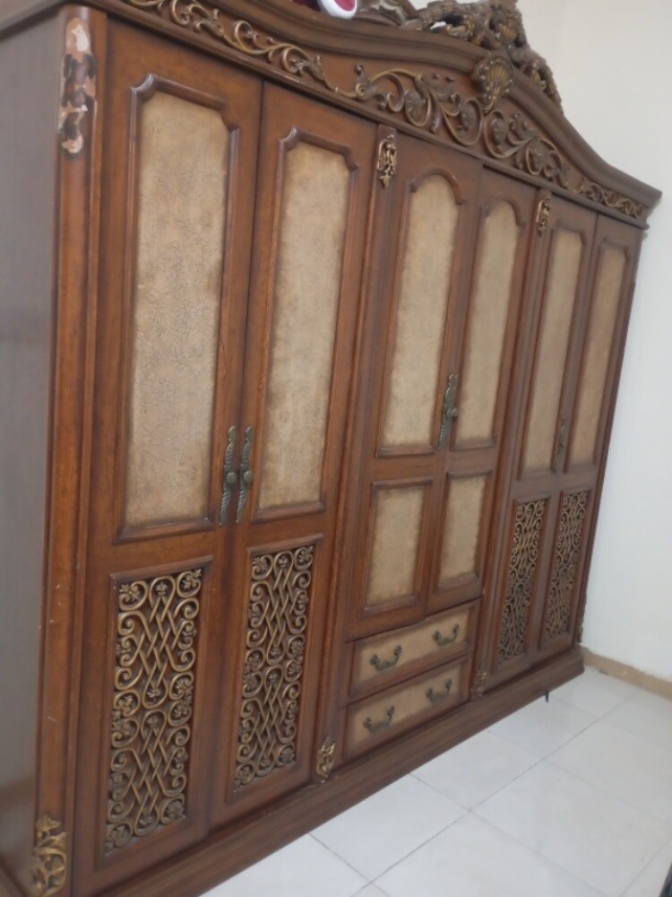 Bedroom set for sale in good condit - 2