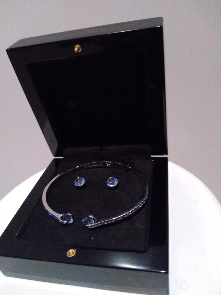 Christmas & Year End Gift - 4