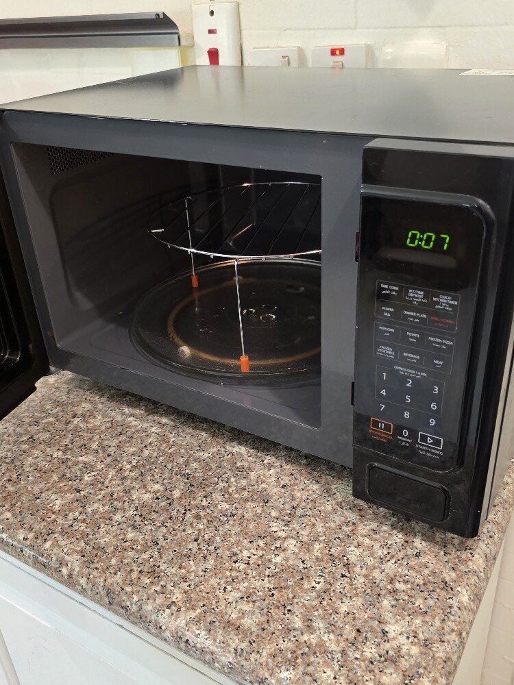 Toshiba Oven/Grill - 2