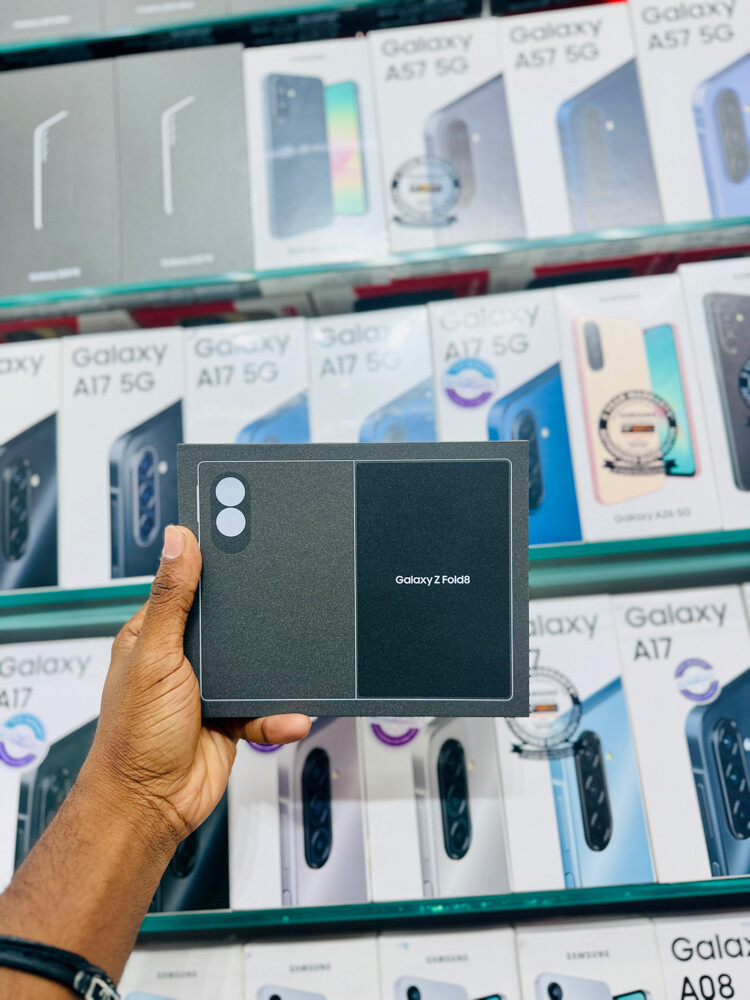 Samsung Galaxy Z Fold 8 - 7