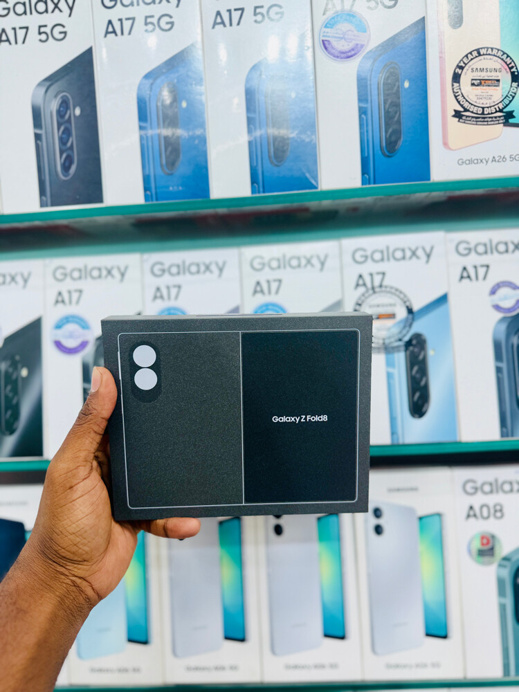 Samsung Galaxy Z Fold 8 - 1