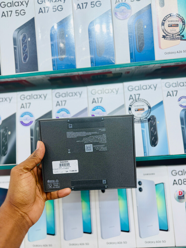 Samsung Galaxy Z Fold 8 - 6
