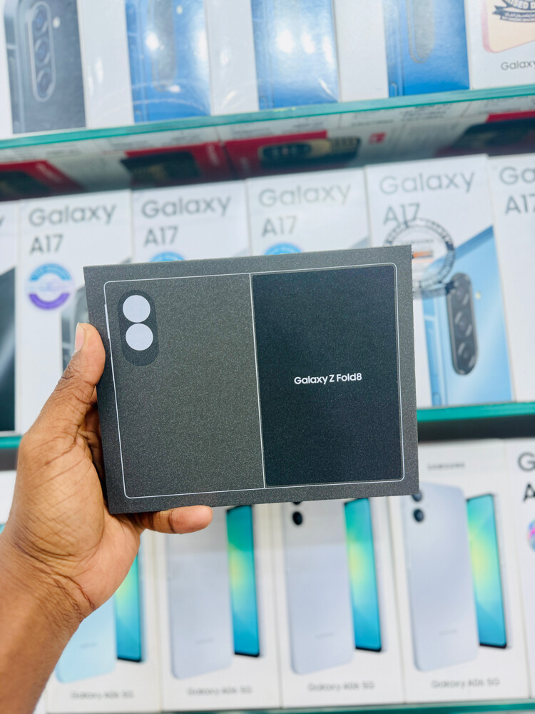 Samsung Galaxy Z Fold 8 - 2