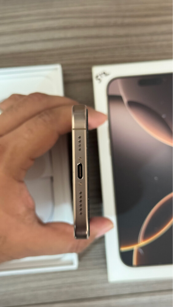 iPhone 16 Pro Max 512GB - 3
