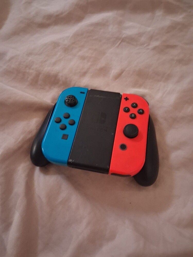nitendo switch - 3