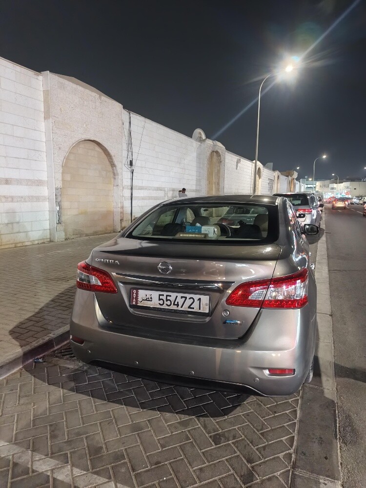 Nisan Sentra - 1