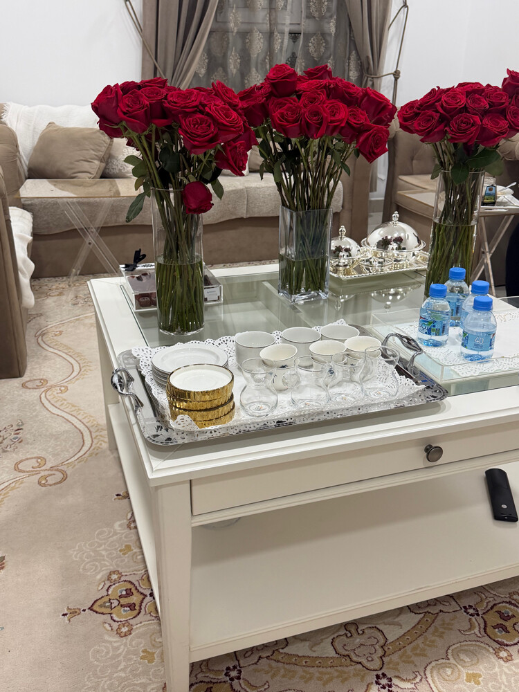 طاولة كبيرة  - 1