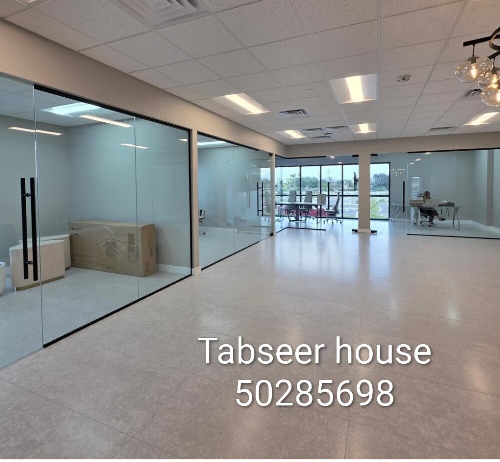أعمال تقسيم المكاتب الحديثة. - 1