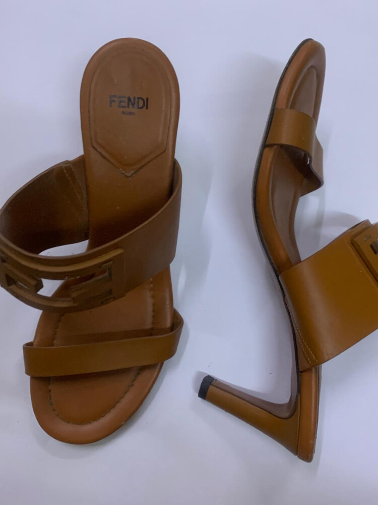 Branded shoes - 3