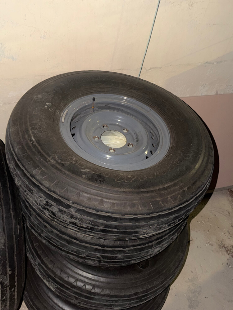 Maxxis Desert maxx 5 tires/16in Rim - 5