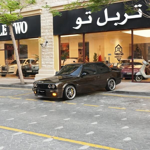 بي ام دبليو اي 30 1988 - 1
