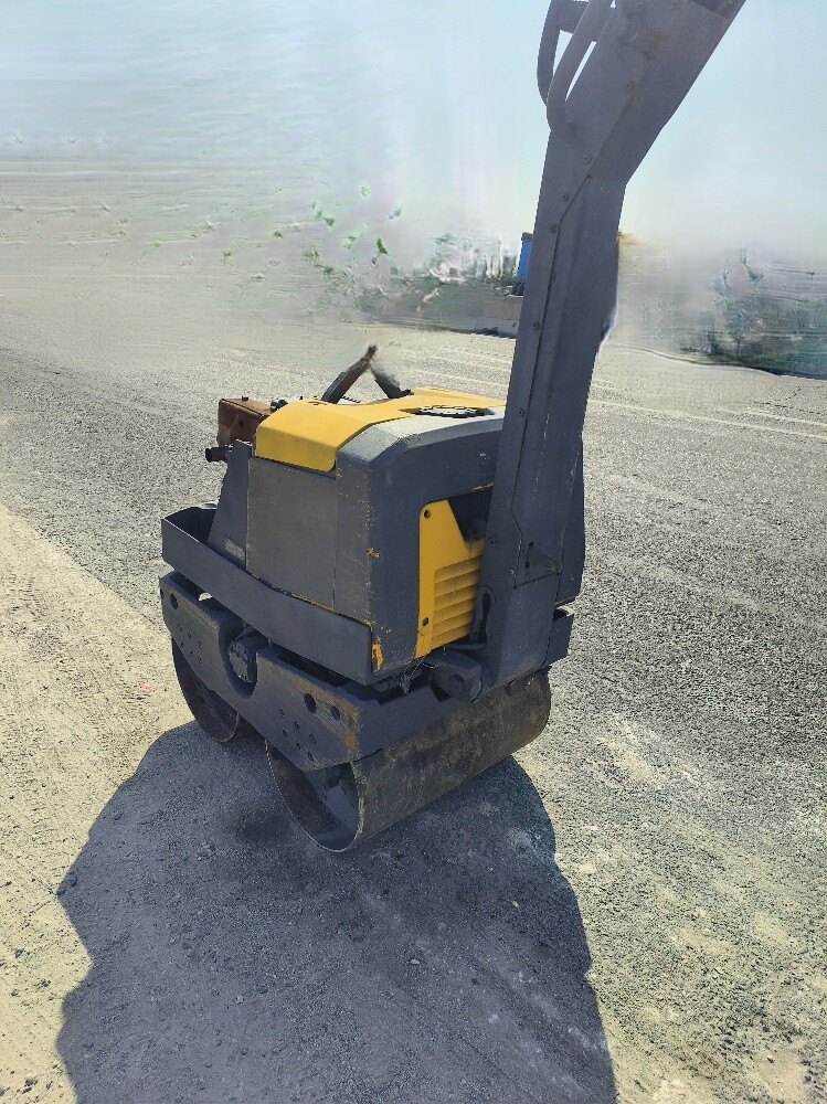 hand roolar for seal - 1