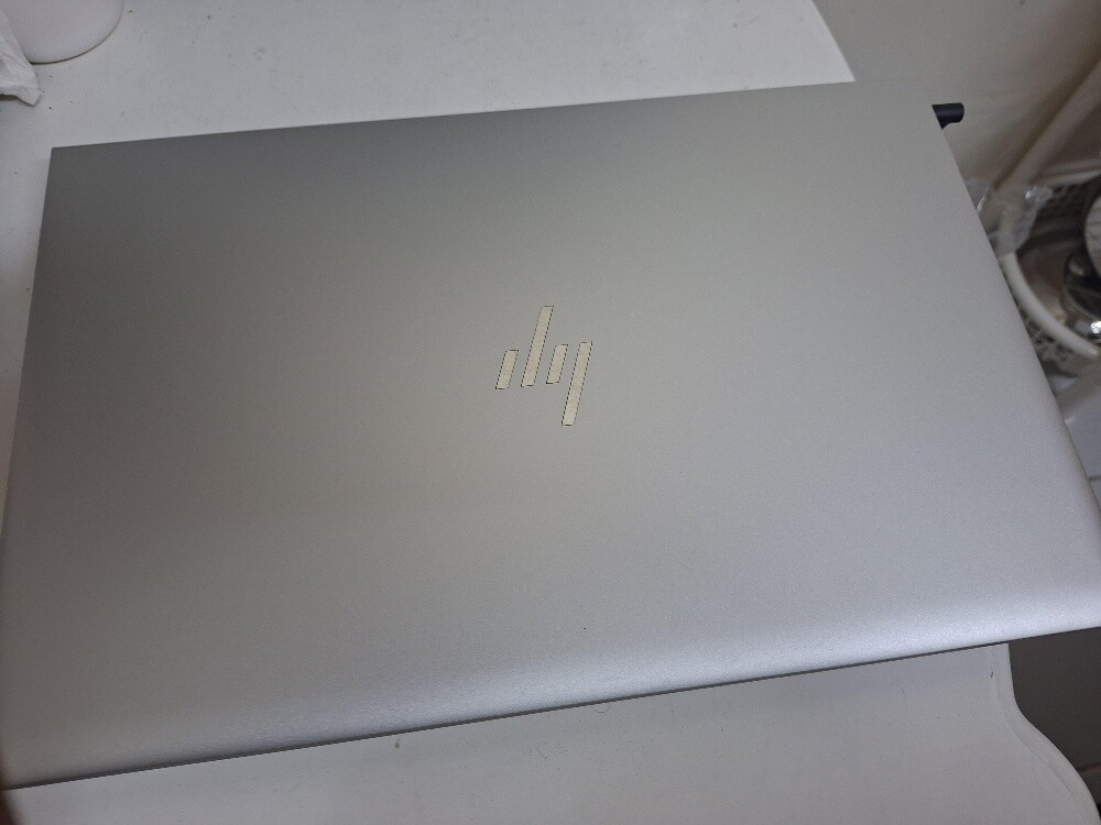 HP elitbook - 1