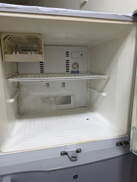 Fridge for sale. - 3