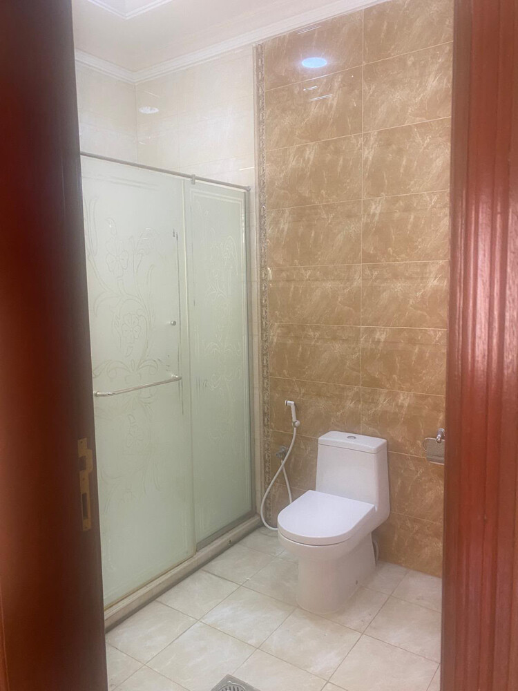 استديو بالثمامه موقع ممتاز شامل  - 2