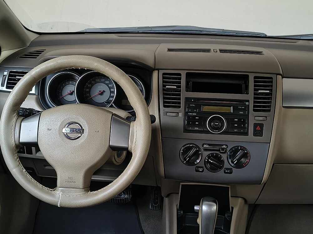 nissan tiida - 1