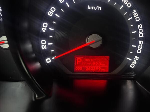 KIA Sportage-2012 - 6