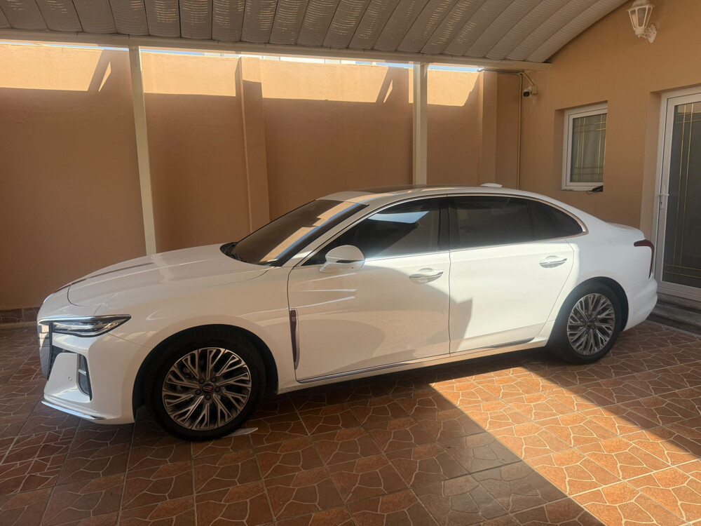 Hongqi H5 Flagship 2023 - 1