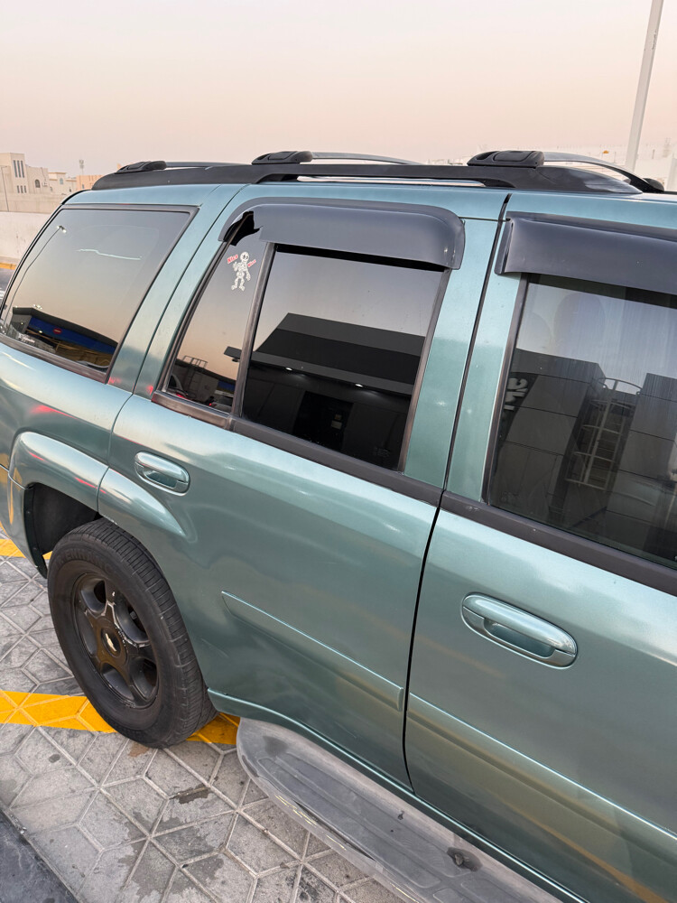 للبيع بلايزر 2009 ممتاز 4///4 - 8
