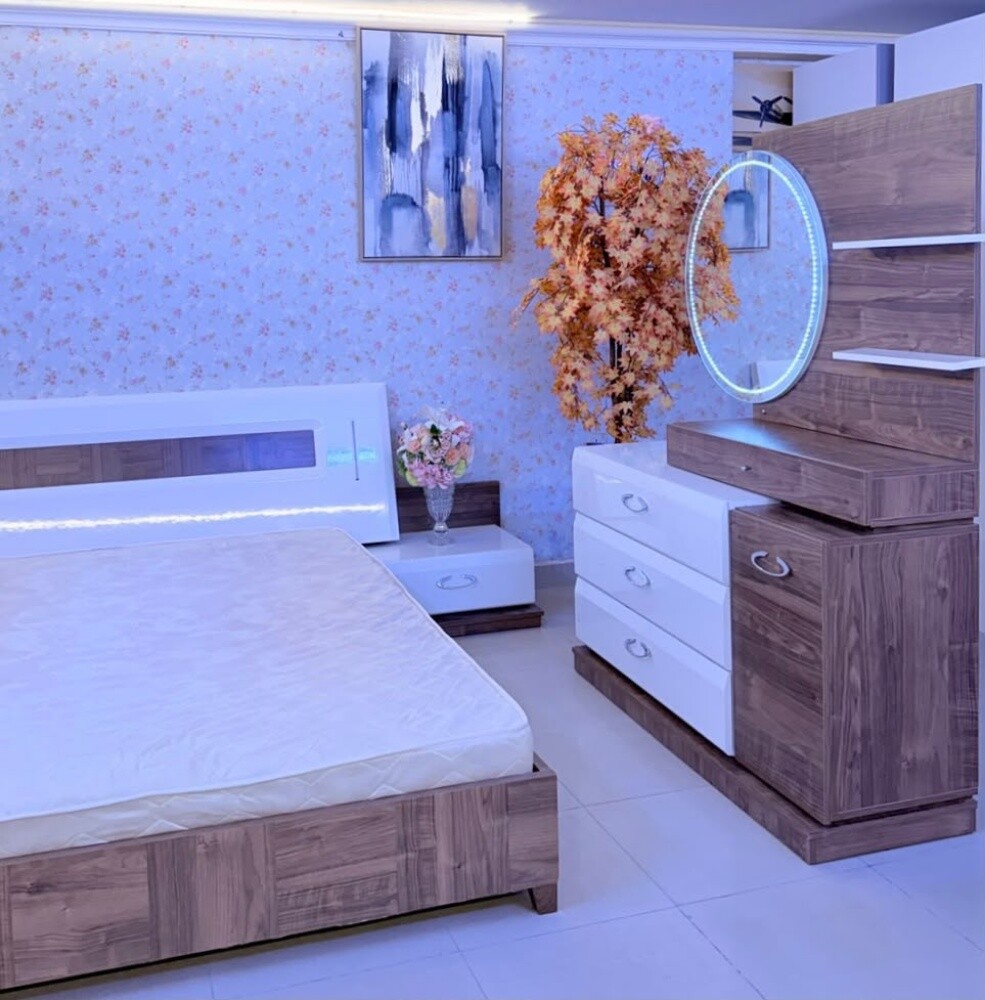 For Sell King Bed Room Set. - 4