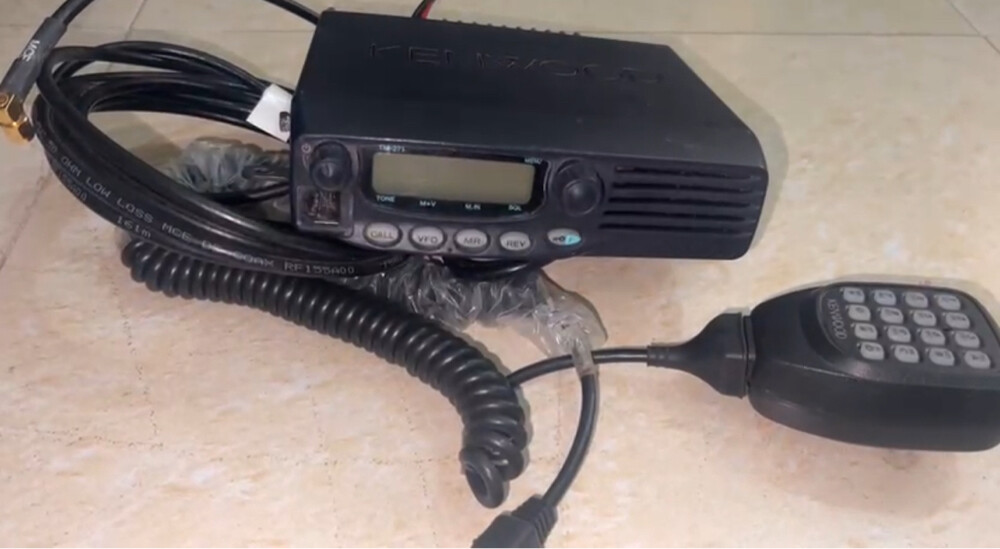  Kenwood Radio - 2
