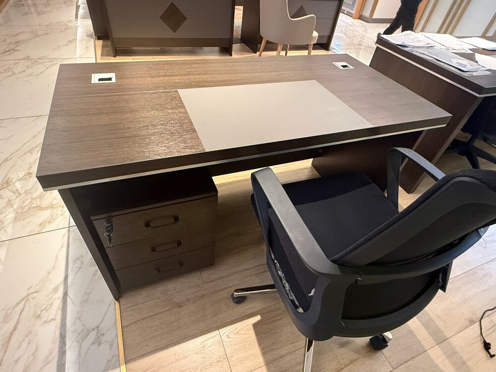 used small desk sale 70497765 - 4