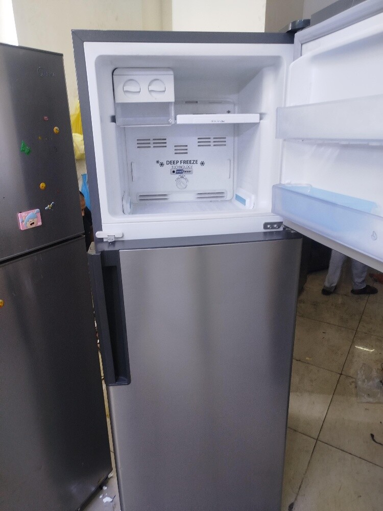 whirlpool clean like new fridge - 2