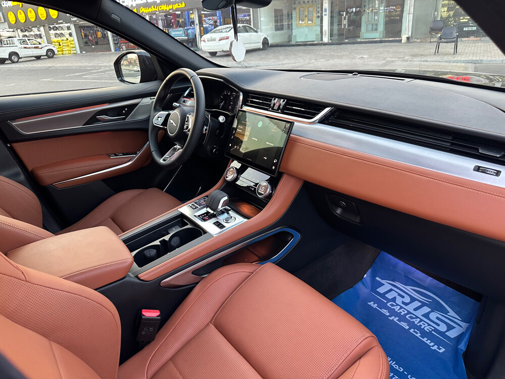 jaguar f pace R 2023 - 6