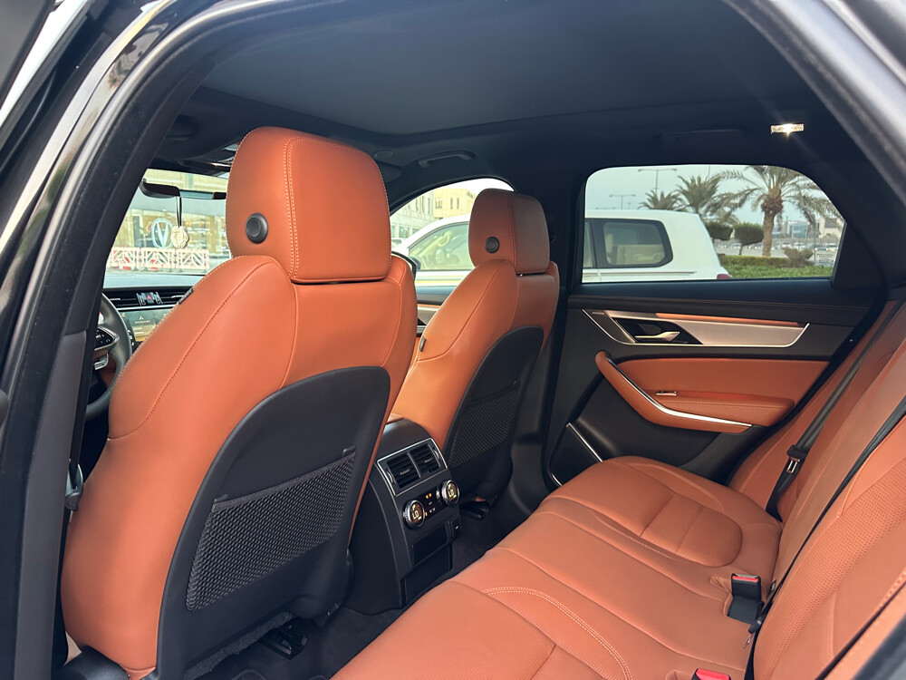 jaguar f pace R 2023 - 7