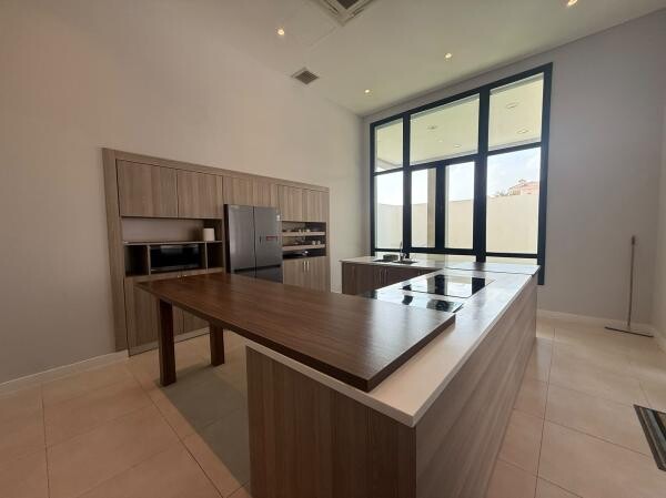 LUXURY VILLA W/ POOL - SIMAISMA - 9