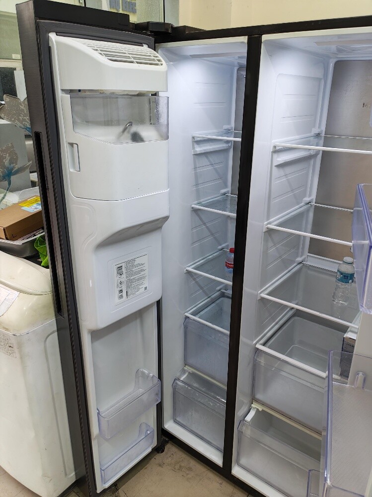 Samsung Side by Side fridge - 6