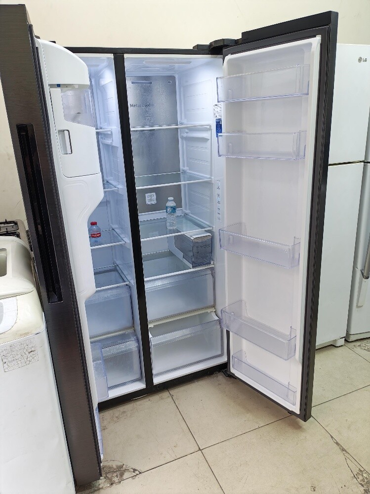 Samsung Side by Side fridge - 3