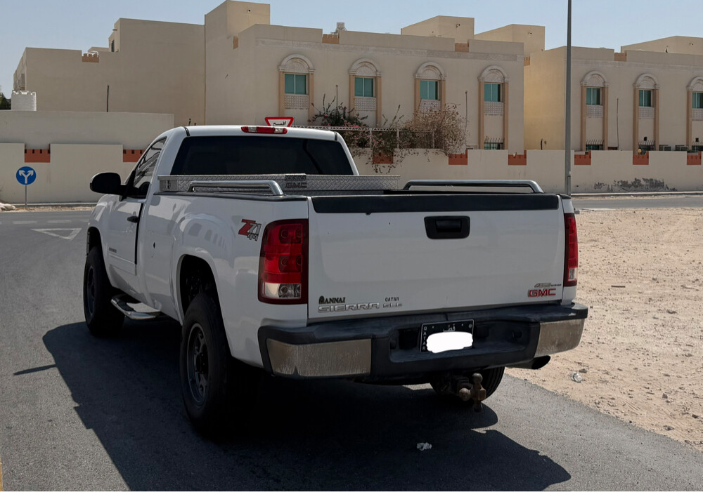 جي ام سي 2500 اتش دي  - 6