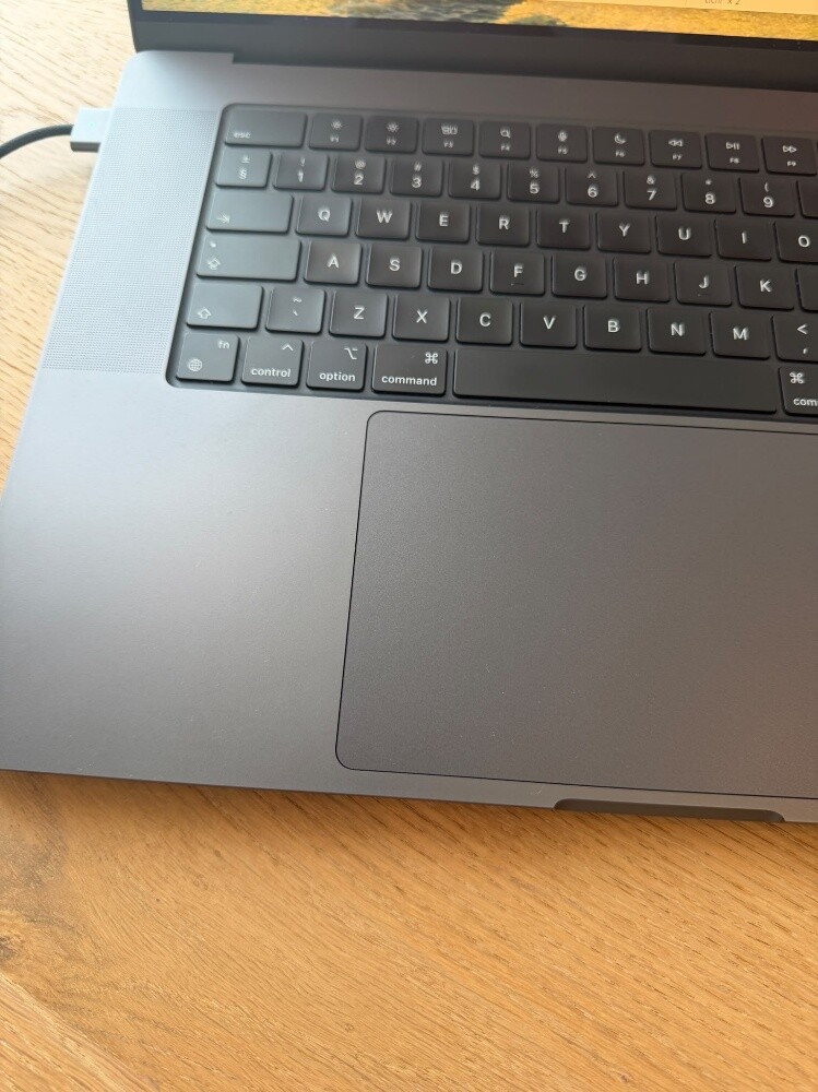 APPLE M3 PRO - 12