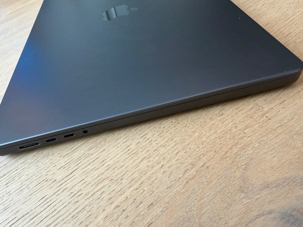 APPLE M3 PRO - 4