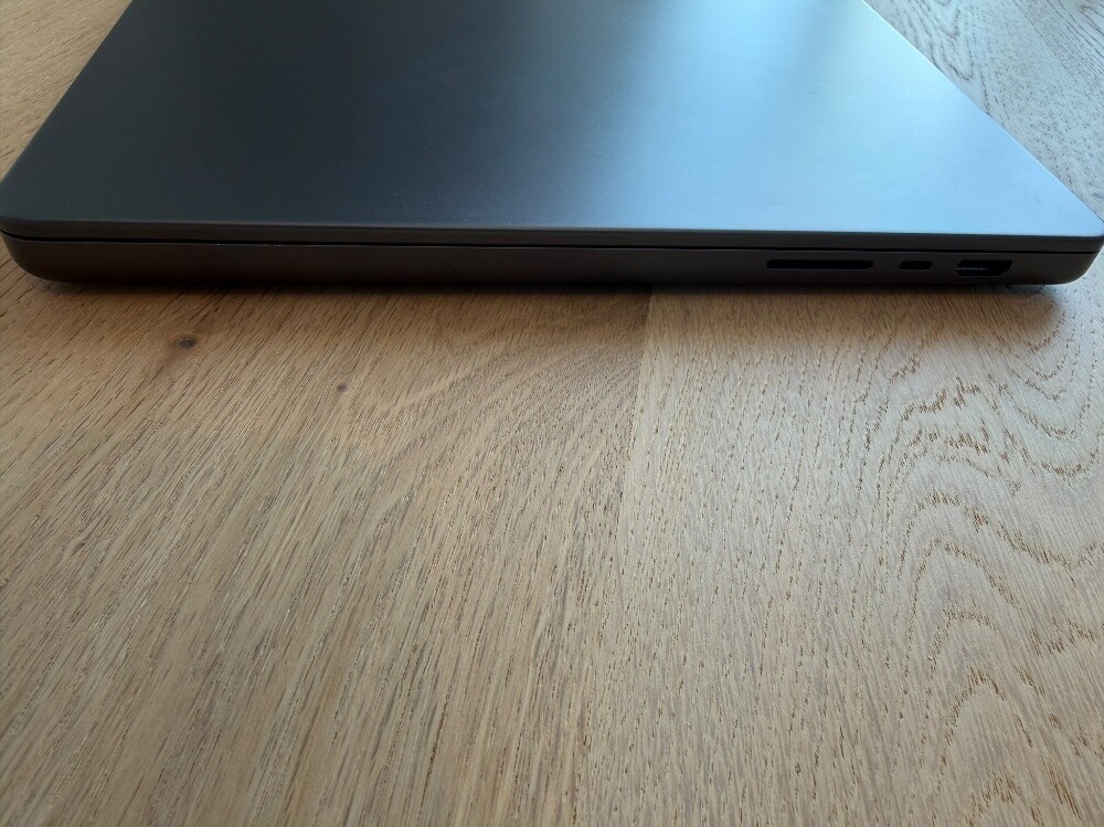 APPLE M3 PRO - 7