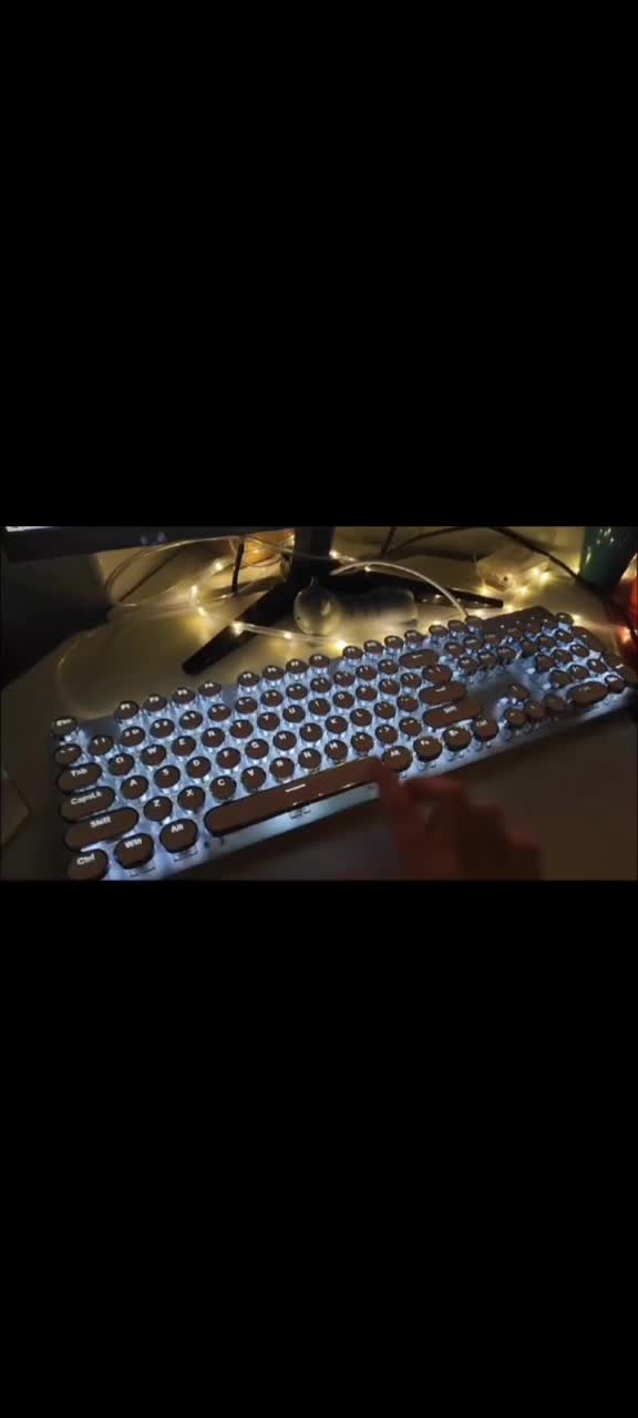 mechanical typewriter keyboard - 1