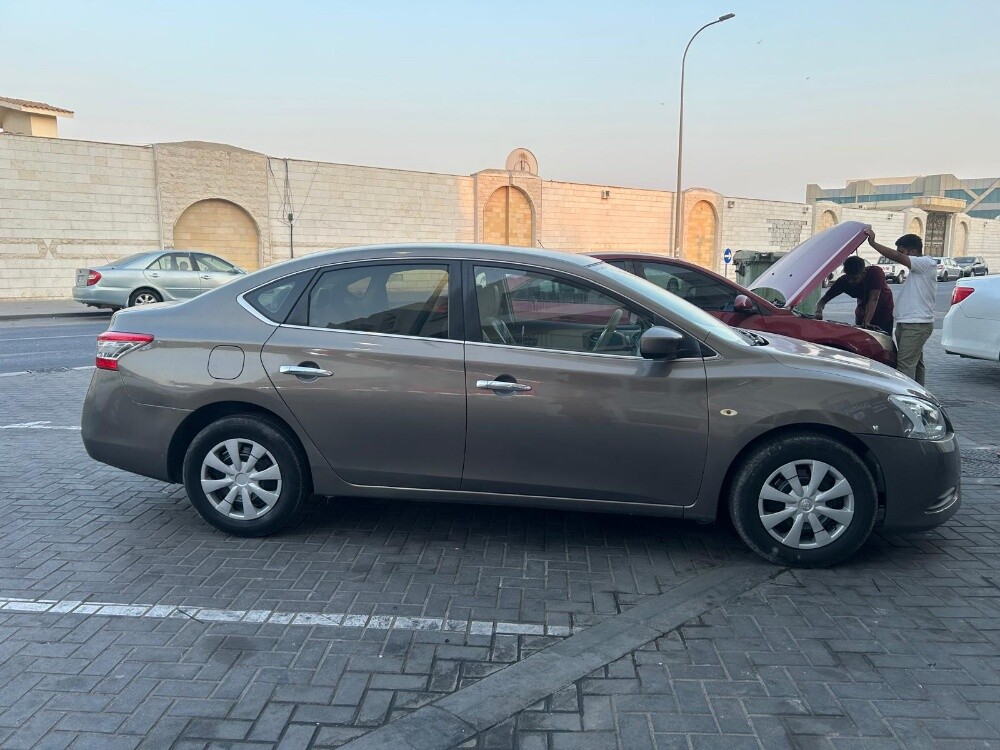 Nisan Sentra - 7