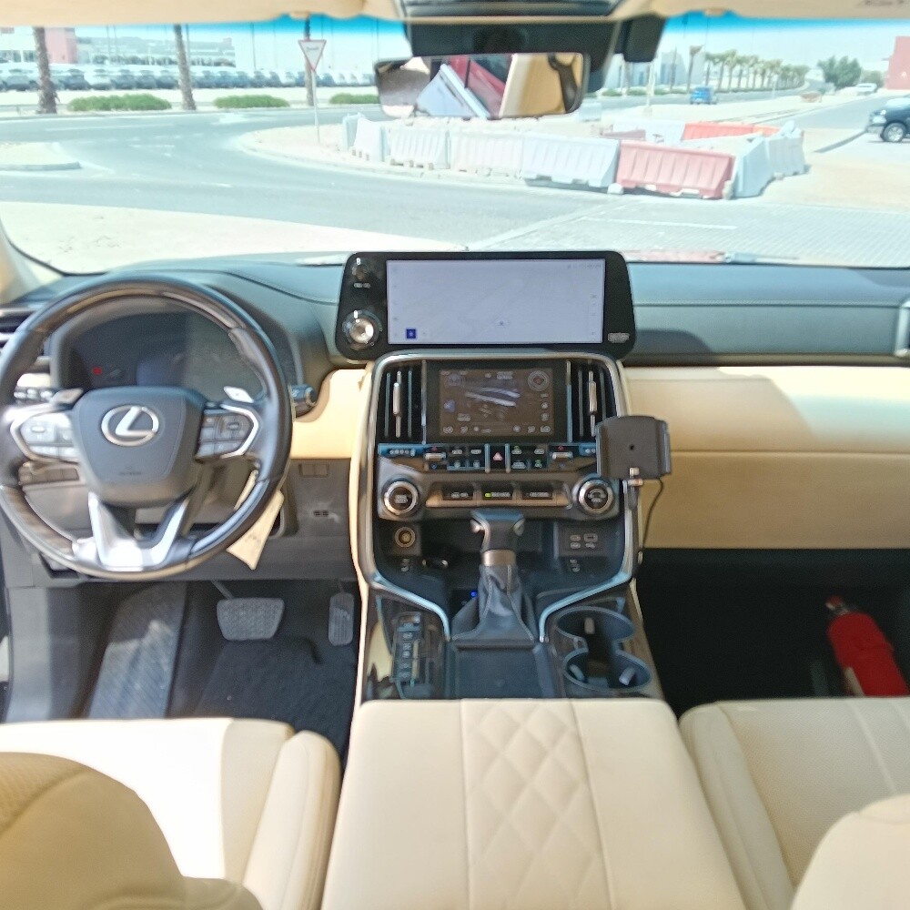 لكزس لاكجري 2023 اسود - 10