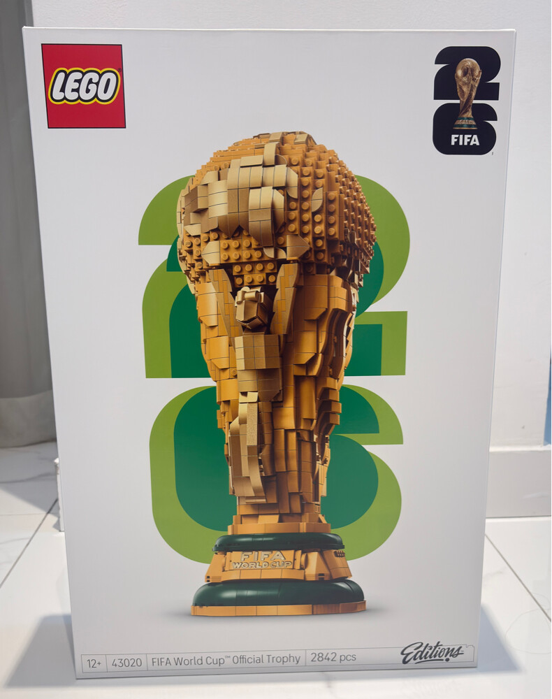 Sealed Lego fifa World Cup trophy - 1