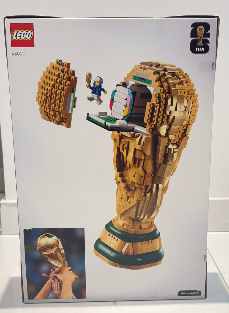 Sealed Lego fifa World Cup trophy - 3