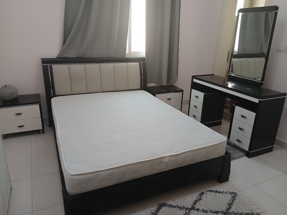 For sale bed set - 4